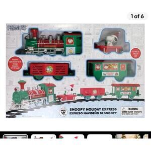 Disney Peanuts Snoopy 12 Piece Holiday Christmas Express Train Set Ruz New